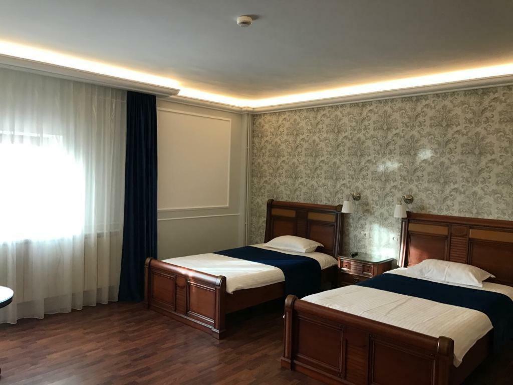Pension Hanul Andritei Крайова Екстериор снимка