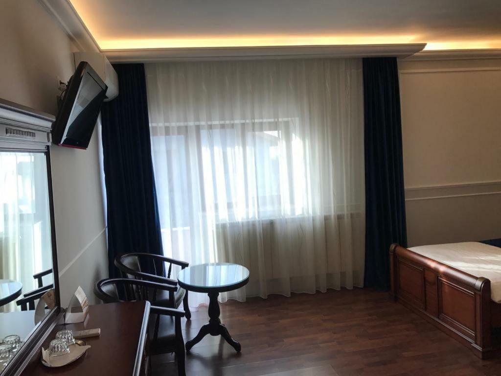Pension Hanul Andritei Крайова Екстериор снимка
